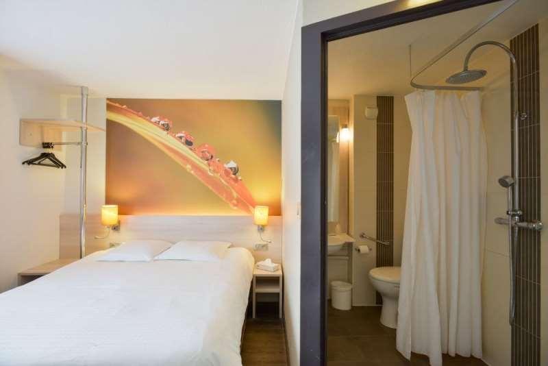 Brit Hotel Essentiel De Granville Room photo